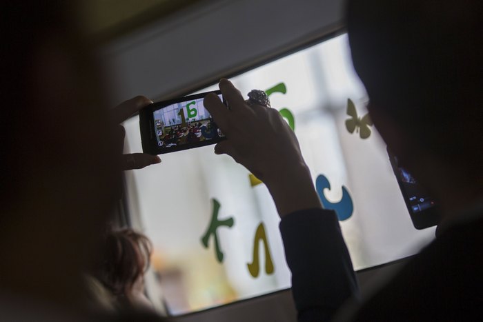 Твърде сложен изказ в учебниците материал който не е съобразен